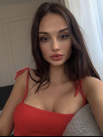 Полина